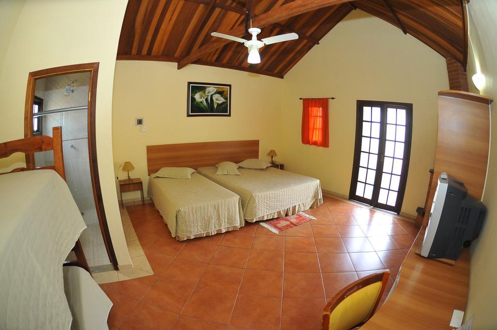 Hotel Fazenda Floresta Do Lago Сокорру Экстерьер фото